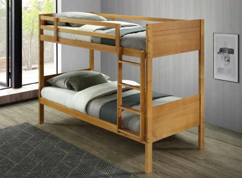 Praktická drevená poschodová posteľ