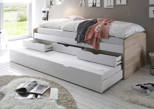 Praktická posteľ s prístelkou a úložnými priestormi