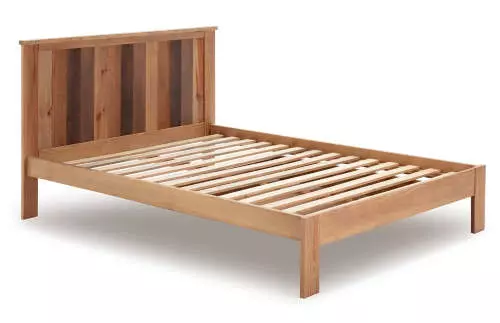 Manželská posteľ Marckeric Maude z borovicového dreva