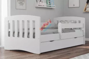 Biela detská posteľ Classic so zábranou a zaoblenými okrajmi