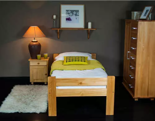 Jednolôžková posteľ 90x200 cm v jednoduchom dizajne